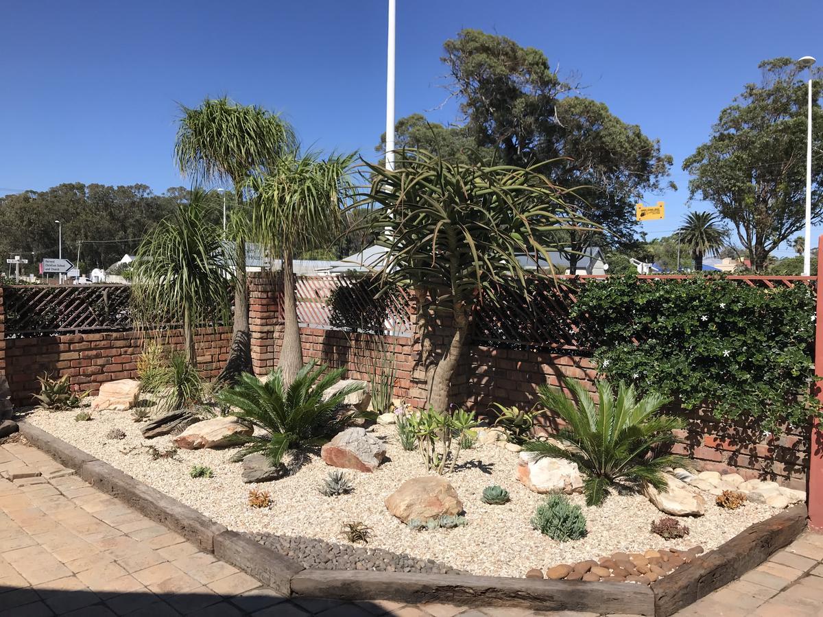 A La Martha'S Air-Port Guest House Port Elizabeth Exterior photo